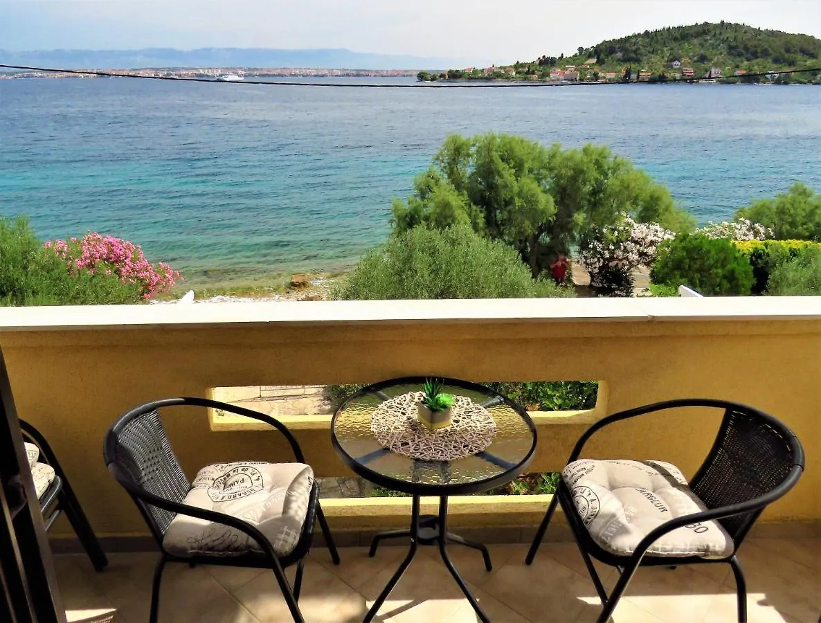 Apartment For 4 Persons, By The Sea And With Beautiful View Kali 0*,