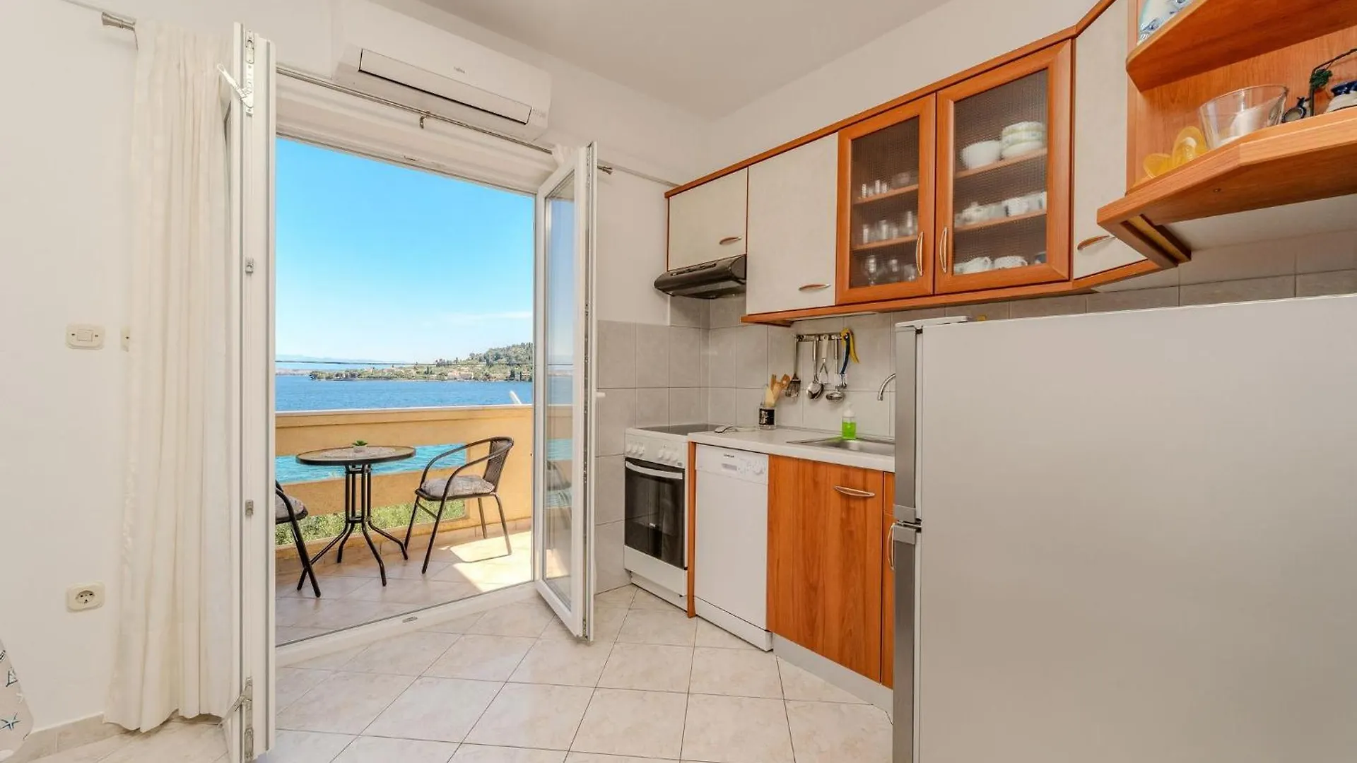 Apartment For 4 Persons, By The Sea And With Beautiful View Kali
